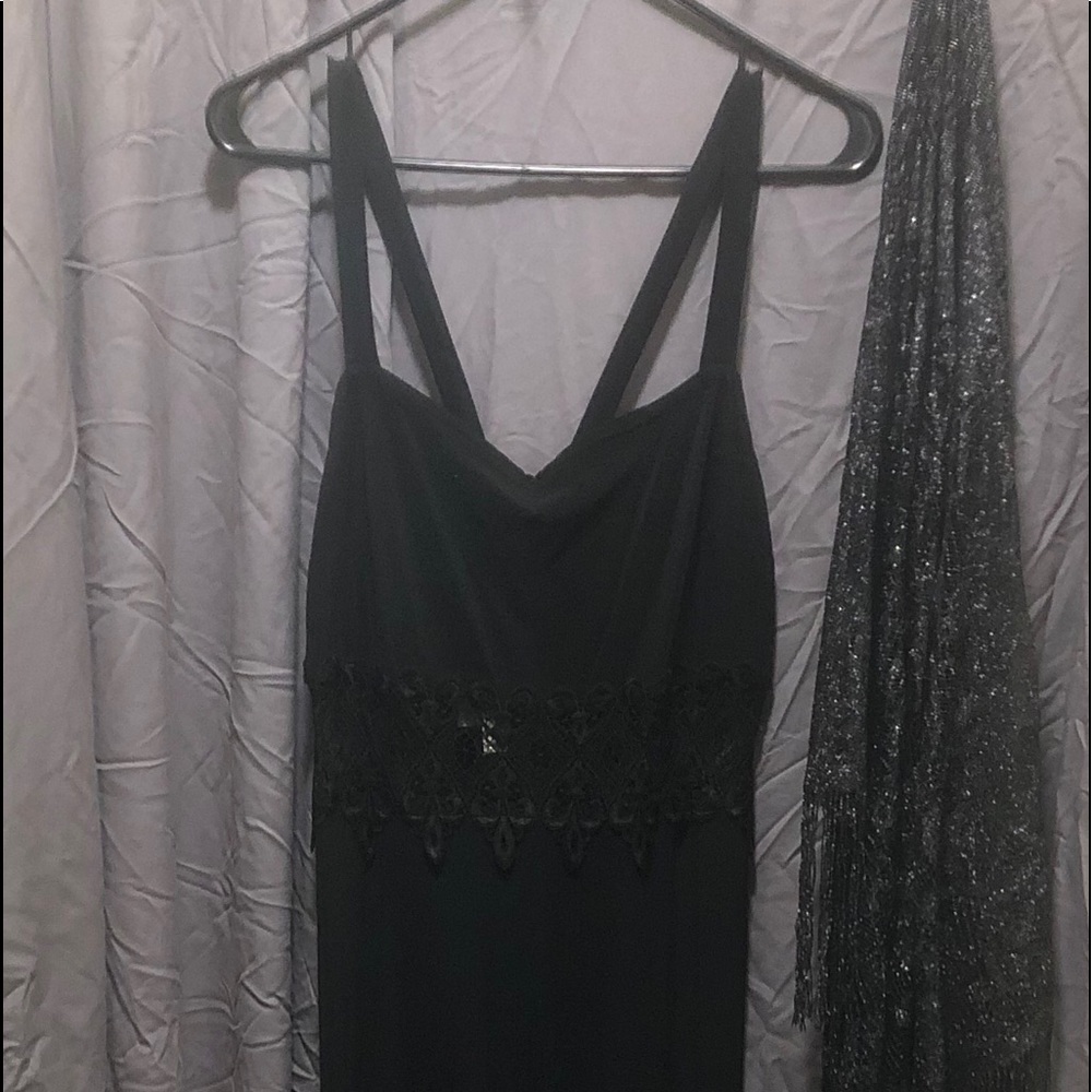 🔥Holiday gown!!! All BLACK